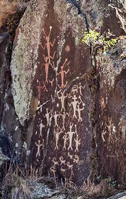 Petroglyphs1.jpg